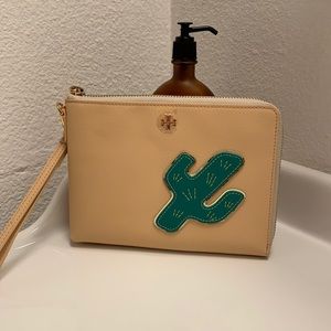 COPY - Brand New Clutch